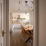 Darcey House Holiday home Scarborough