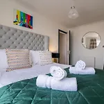 Darcey House *