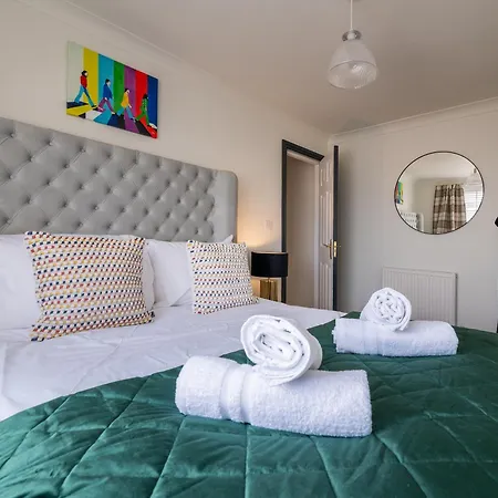 Darcey House *