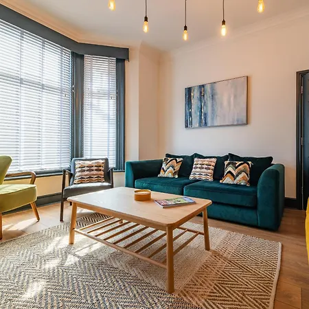 Darcey House * سكرابورو